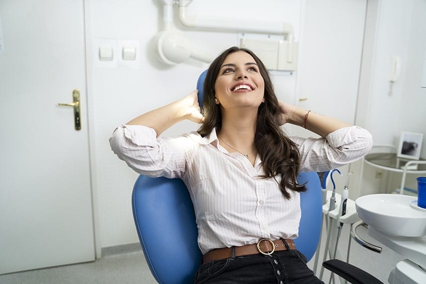 sedation-dentistry-helps-patients-relax-min (1)